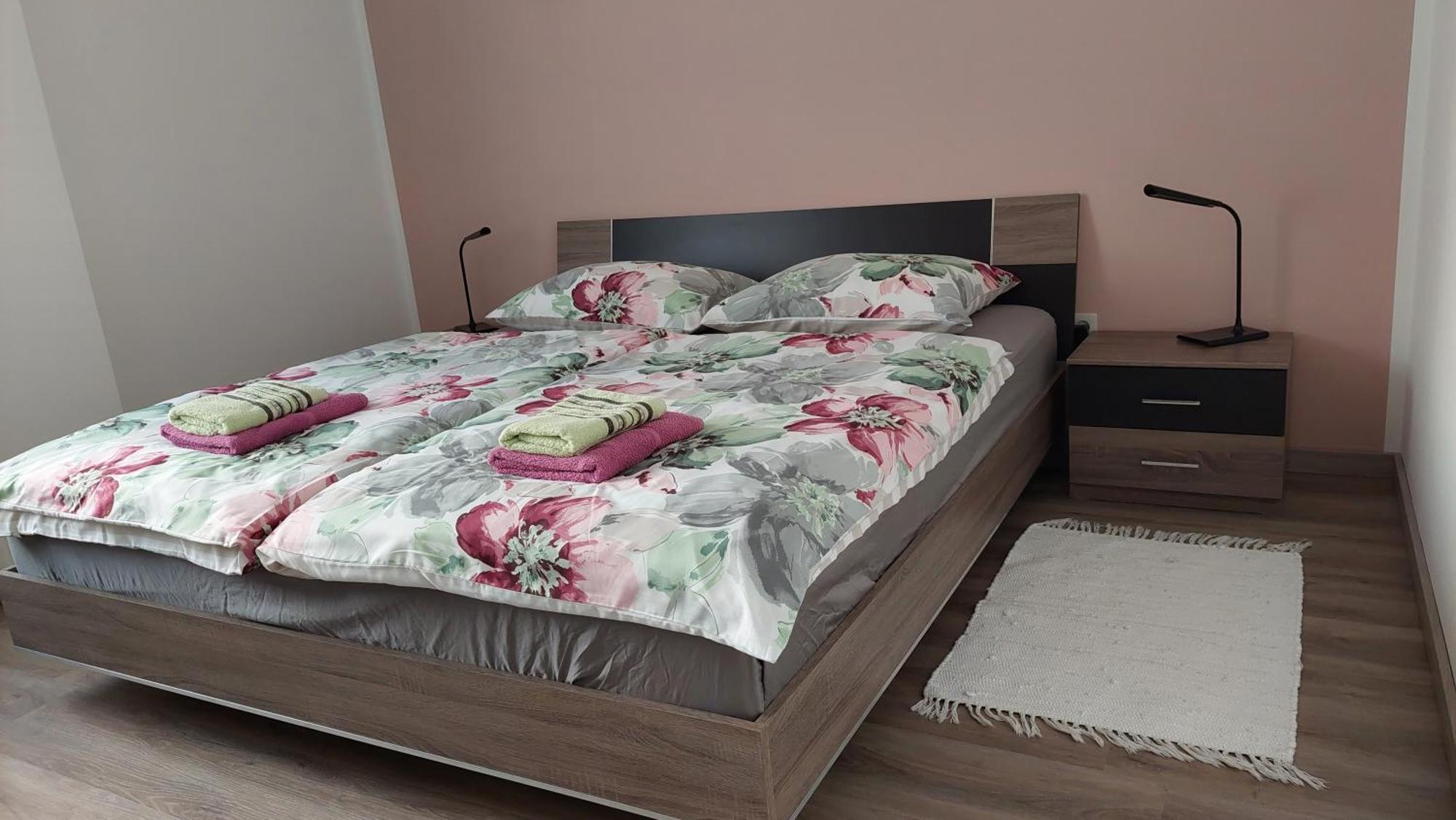 Apartma Center โบเว็ก ภายนอก รูปภาพ